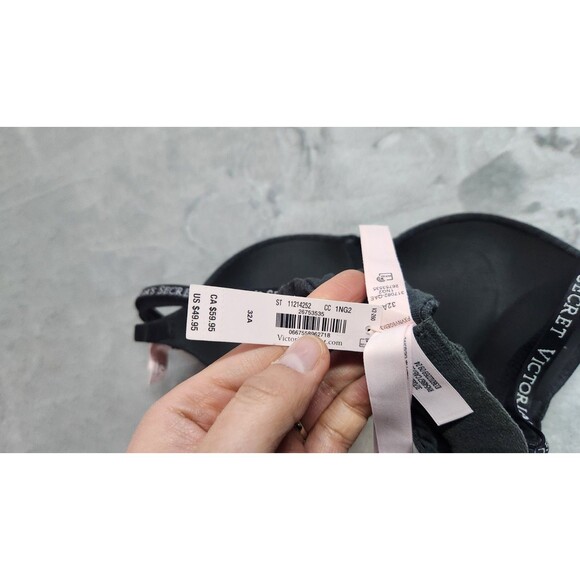 Victoria's Secret 32A Black Bombshell Add 2 Cups Smooth Push Up Bra NWT - Picture 5 of 5